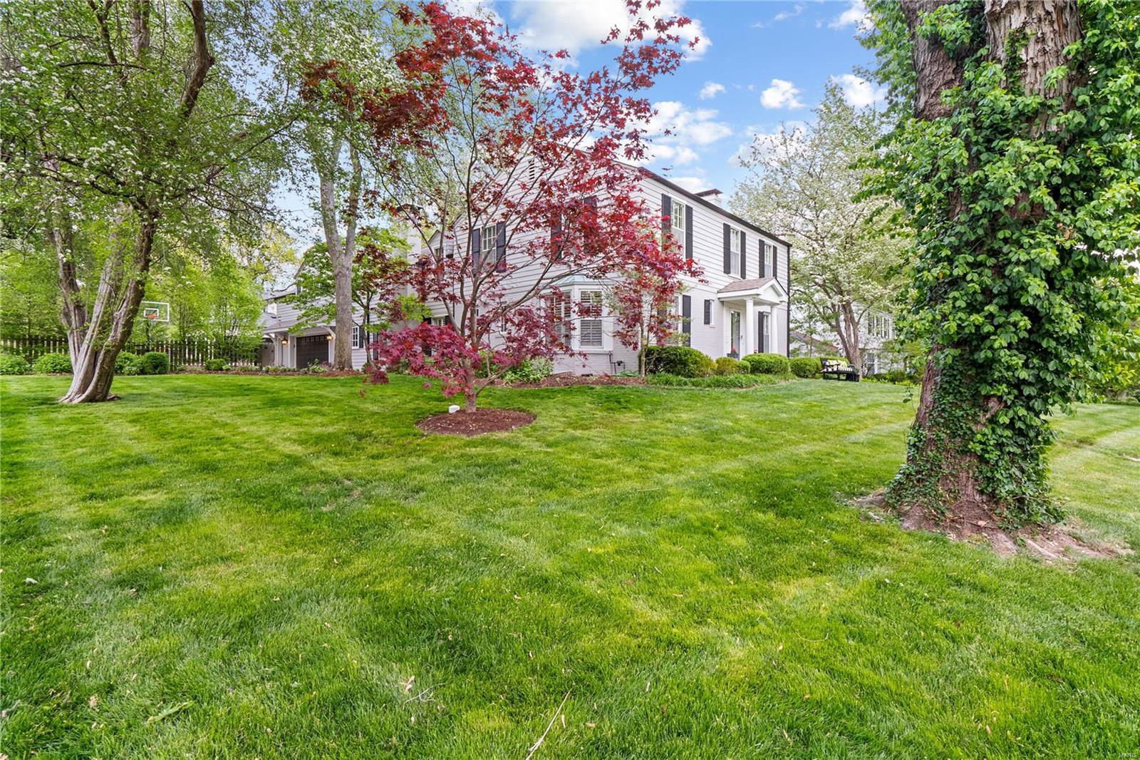 101 Pointer Lane, Ladue, 63124