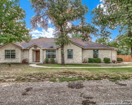 703 Falling Leaves Dr, Adkins