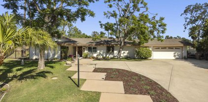 917 Calle Acopada, Camarillo