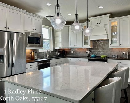 1 Radley Place, North Oaks