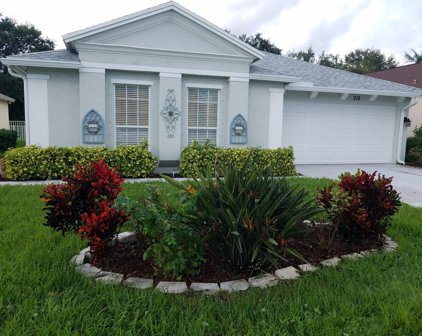 212 SW Lake Forest Way, Port Saint Lucie