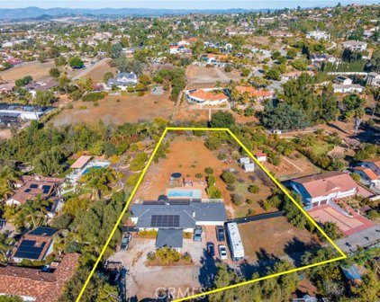 1768 Queens Way, Vista