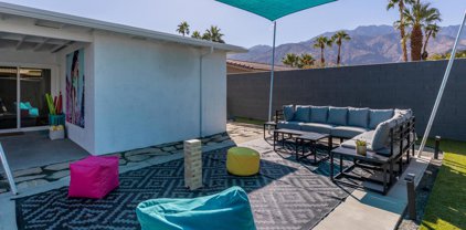 980 N Buttonwillow Circle, Palm Springs
