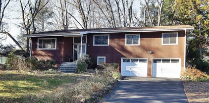 269 Watch Hill Road, Cortlandt Manor