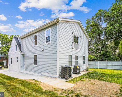 18 N Garfield St, Arlington
