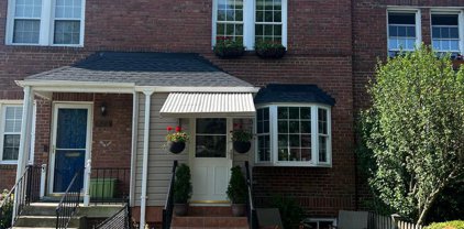 571 E Nelson Ave E, Alexandria