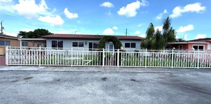 521 W 36th Pl, Hialeah