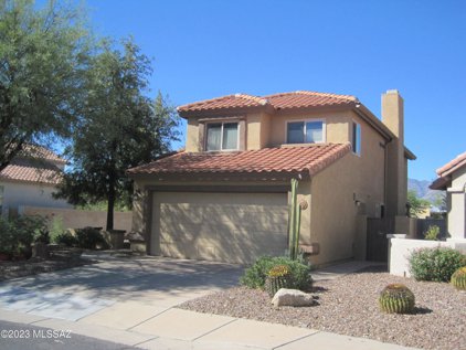 8175 E Star Glory, Tucson