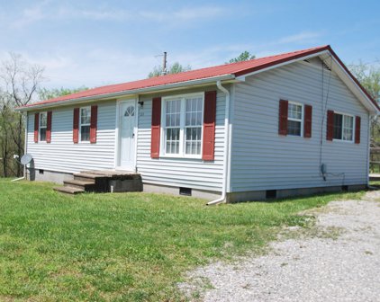223 Rock House Hollow Rd, Bethpage