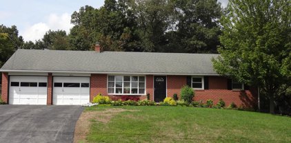 216 Snavely Mill Rd, Lititz