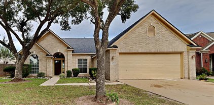8006 Aspen Court, Baytown