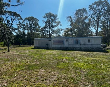 7885 E Breeze Drive, North Fort Myers