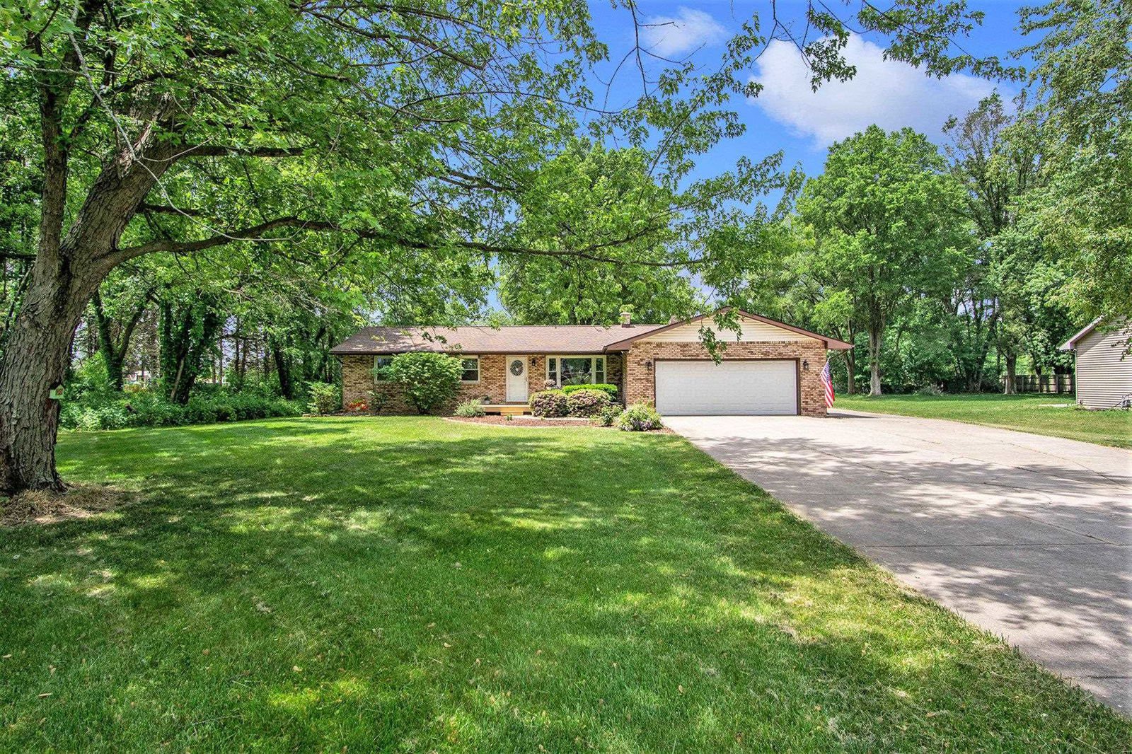 50955 Mayflower Road, South Bend, 46628