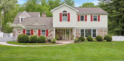 305 Ponds Edge Rd, West Chester