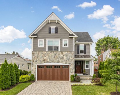 1842 N Columbus St, Arlington