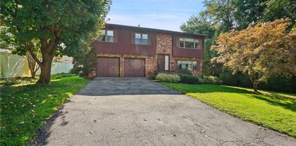 94 Huron Road, Yonkers