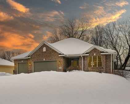 68 Norman Ridge Drive, Bloomington
