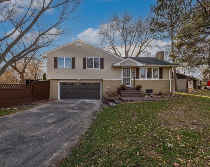 5659 Twin Lake Terrace N, Crystal
