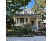 221 NE FARGO ST, Portland image