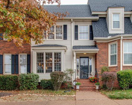 1419 Cambridge Dr, Murfreesboro
