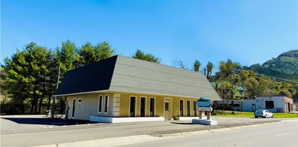 900 U.S. Hwy 221 Business, West Jefferson