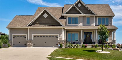 4811 162nd Court, Urbandale