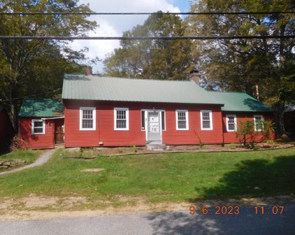 62 Town House Road, New Hampton