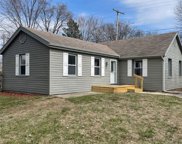 5530 Grey, Sylvania image