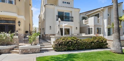 209 18th Street, Huntington Beach