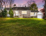 12 Willow Drive, Suffern image