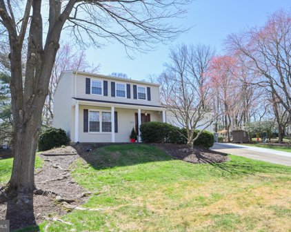 2213 William And Mary Dr, Alexandria