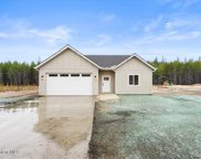 31037 Alice, Athol image
