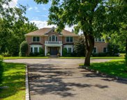 1 Arbor Field Court, Old Westbury image