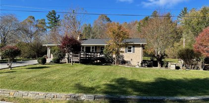 776 Possum Hollow Road, Blowing Rock