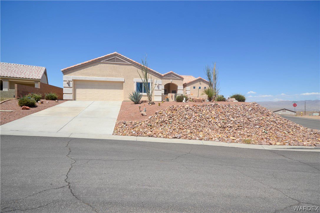 2270 Silverthorne Drive, Bullhead City, 86442