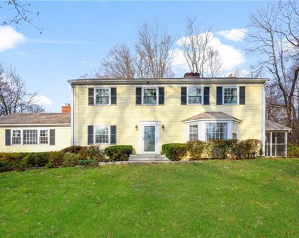 55 Shadow Brook Parkway, Chappaqua