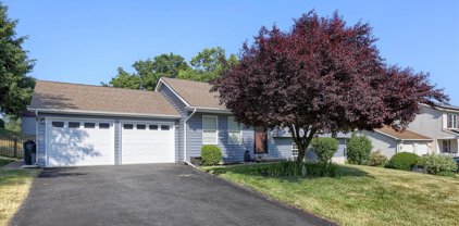 5 S Ben Hogan Dr, Etters