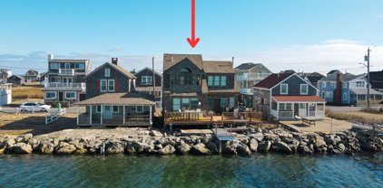 66 Lighthouse Rd, Scituate