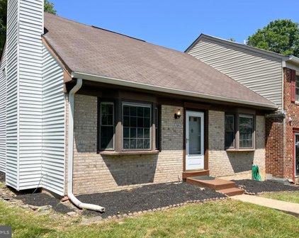 9842 Saint Cloud Ct, Fairfax