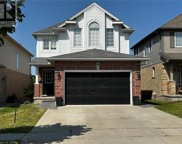 579 CUDMORE Crescent, London image