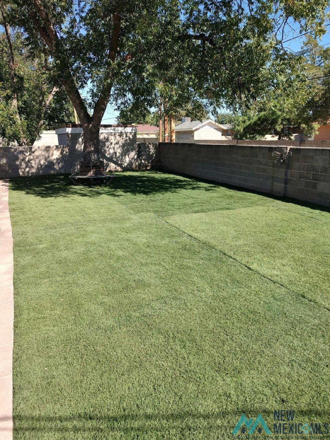 323 W Blanco, Hobbs, 88240