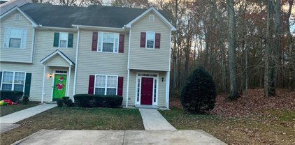 8062 Youngstown Street, Douglasville
