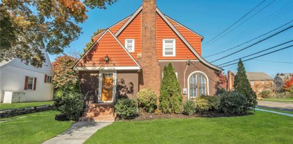 2 Church Court, White Plains