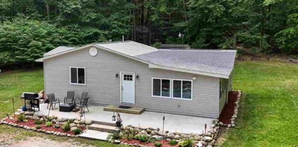 11399 Douglas Lake Road, Pellston