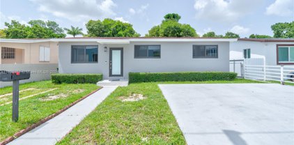 1135 W 23rd St, Hialeah