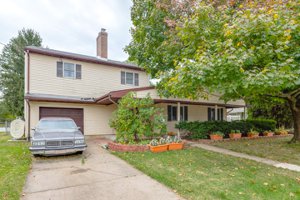 109 Winding Way