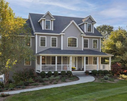2 Alex Way, Stratham