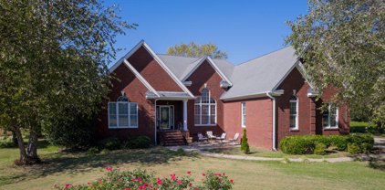 555 House Rd, Kenly