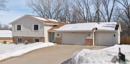 16510 Lake Ridge Drive, Maple Grove