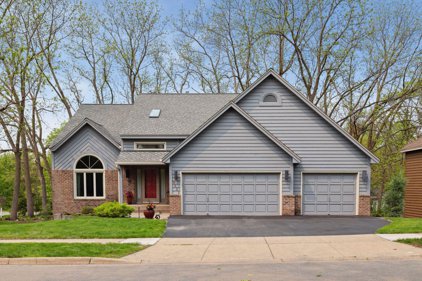9601 Briar Circle, Bloomington